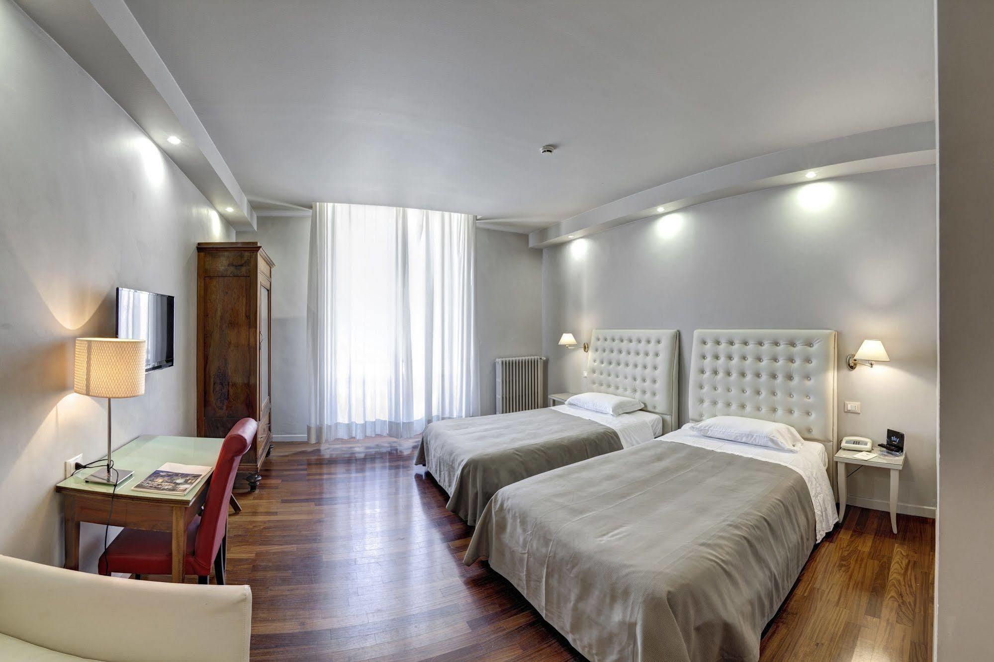 Hotel Vittoria 4*